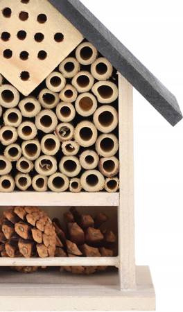 dom domek dla owadów pszczół karmnik budka lęgowa